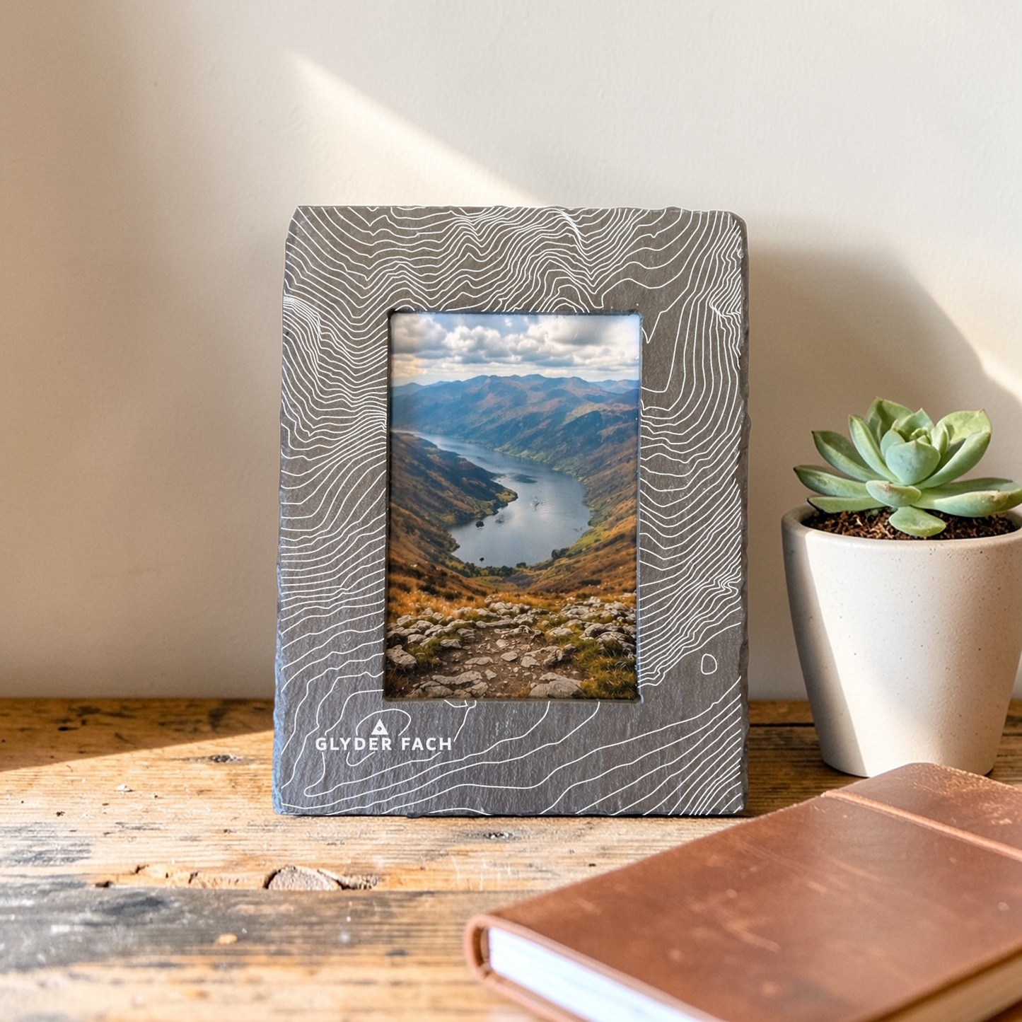 Glyder Fach - Snowdonia/Eryri - Contour Slate Photo Frame